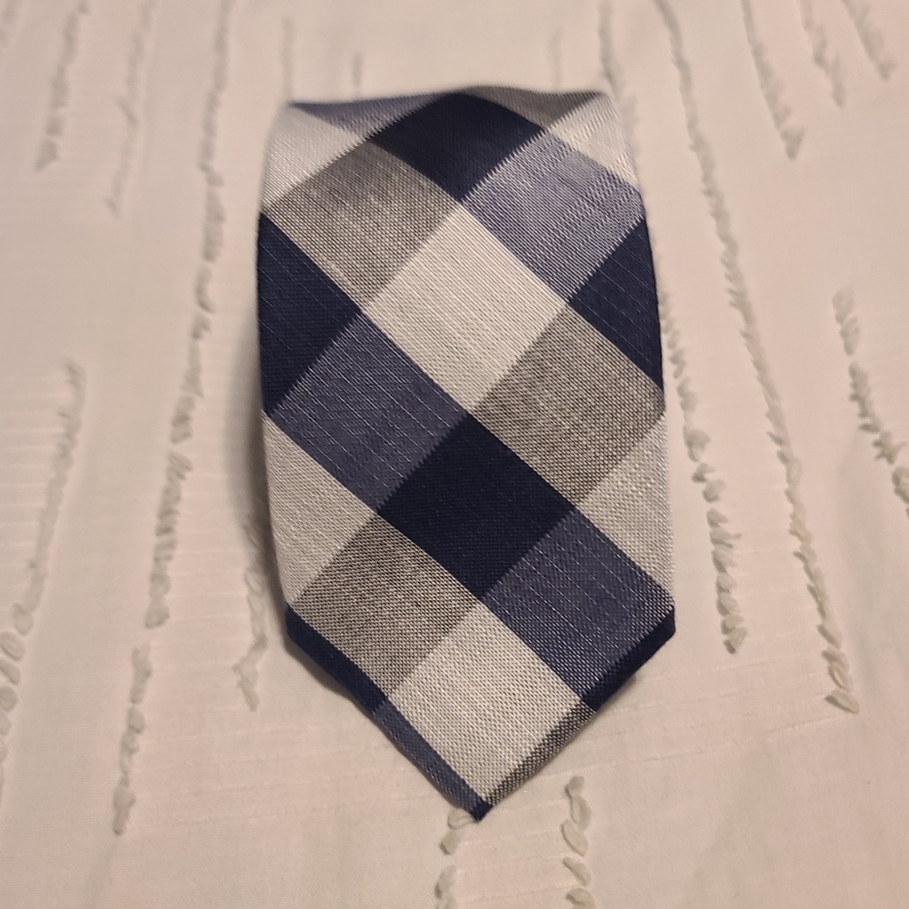 Chaps Blue And White Neck Tie